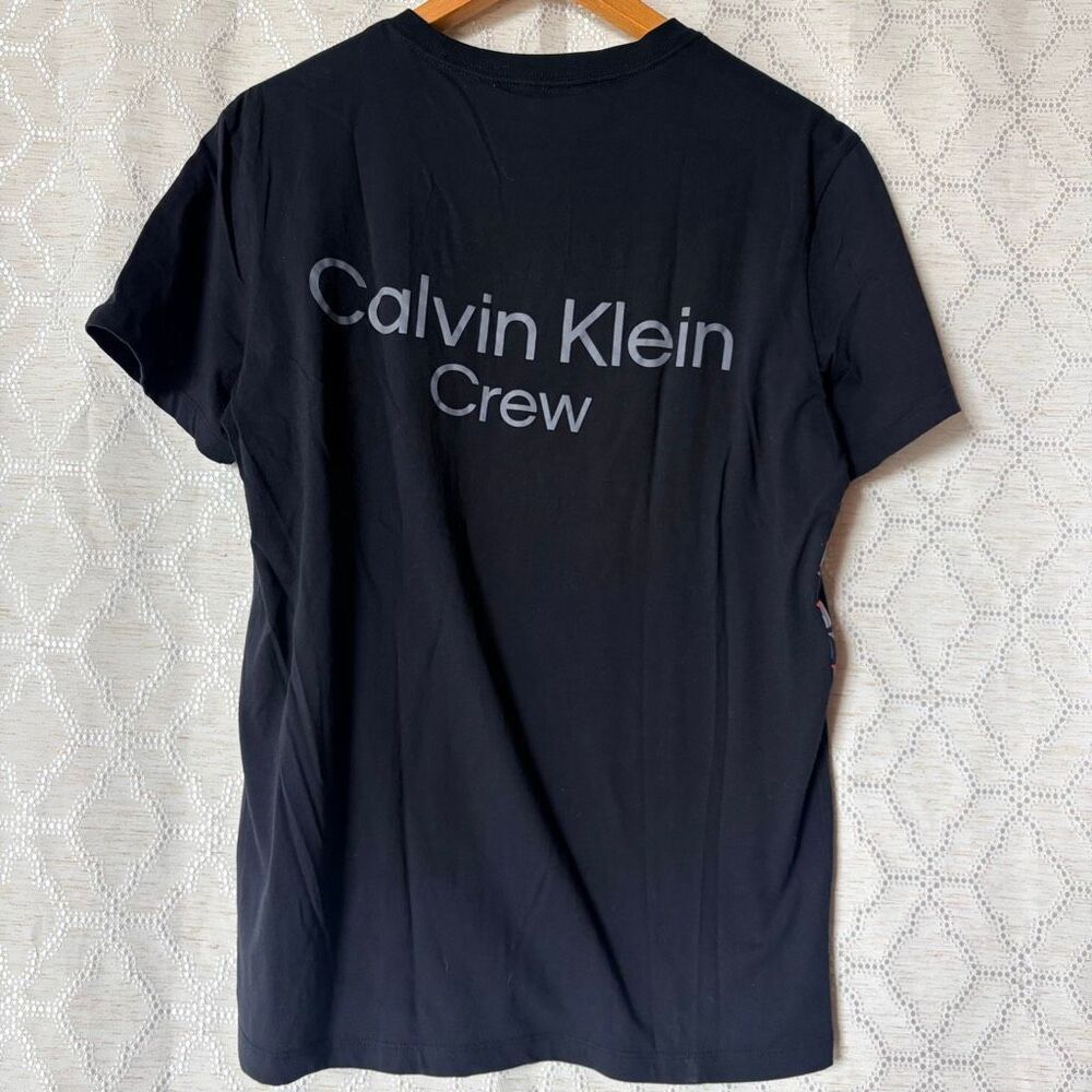 Calvin Klein M Black Tee Shirt Crewneck Top Preppy Sporty Luxury Casual Classic - Picture 2 of 4